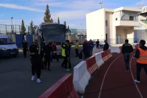 ΦΩΤΟΣ/Η άφιξη του ΑΠΟΕΛ