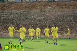 Γραφικό γήπεδο/TEΛΕΙΕΣ φωτογραφίες
