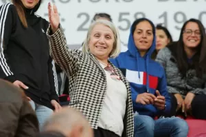 Πήγε γήπεδο η Σκεύη 