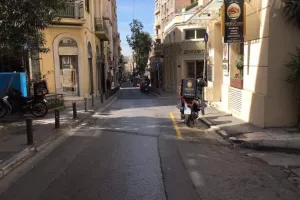 Η Αθήνα θυμίζει … Δεκαπεντάυγουστο.