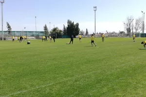 (ΦΩΤΟΣ/ΑΕΛ) Η προπόνηση της Τρίτης 