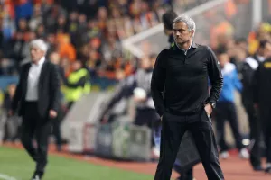 Ιβάν-Μουρίνιο και... πείραγμα οι ΑΠΟΕΛίστες (φώτος)