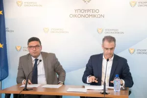 Αναστολή δόσεων και κρατικές εγγυήσεις €2 δις για νέα δάνεια