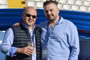 ΑΝΤΙΔΡΑΣΗ και... επιστροφή με ΤΡΙΑΡΑ! (Φώτος)