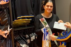 ΑΠΟΕΛ/Αρκετές γυναίκες για Τσίρειο (φώτος)