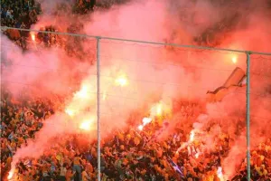 ΣΑΝ ΣΗΜΕΡΑ: Το ΑΠΟΕΛ γονάτισε την Λυών και προκρίθηκε στους "8"! (βίντεο/φώτος)