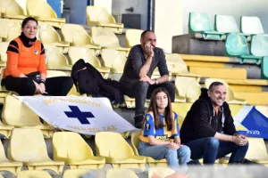 (ΦΩΤΟΡΕΠΟΡΤΑΖ) Ο κόσμος στο Απόλλων - ΑΠΟΕΛ