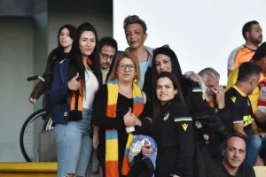 (ΦΩΤΟΡΕΠΟΡΤΑΖ) Ο κόσμος στο Απόλλων - ΑΠΟΕΛ