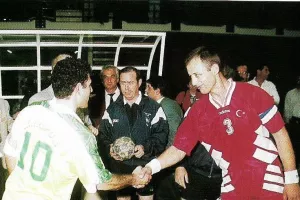 25 χρόνια πριν/Η πρώτη αθλητική μάχη Κύπρου-Τουρκίας μετά την εισβολή