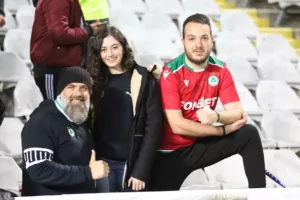 ΦΩΤΟΡΕΠΟΡΤΑΖ... απ΄τις κερκίδες του "ΓΣΠ"