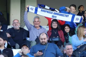 (ΦΩΤΟΡΕΠΟΡΤΑΖ) Ο κόσμος στο ΑΝΟ - ΑΕΚ