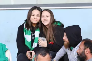 ΦΩΤΟΡΕΠΟΡΤΑΖ/Οι Ομονοιάτες έκαναν... έδρα το Τσίρειο