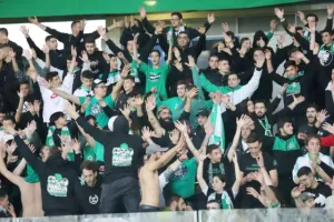ΦΩΤΟΡΕΠΟΡΤΑΖ/Οι Ομονοιάτες έκαναν... έδρα το Τσίρειο