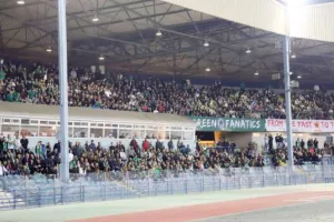 ΦΩΤΟΡΕΠΟΡΤΑΖ/Οι Ομονοιάτες έκαναν... έδρα το Τσίρειο