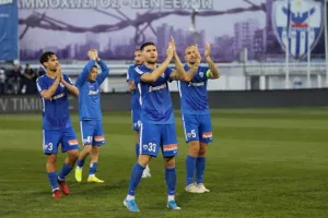 ΑΝΤΙΔΡΑΣΗ και... επιστροφή με ΤΡΙΑΡΑ! (Φώτος)