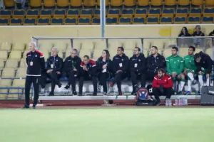 "Πρεμιέρα" με τριάρα και... μένει κορυφή! (φώτος)