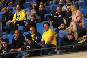 ΔΕΝ ζεστάθηκε (ΣΟΦΟ)