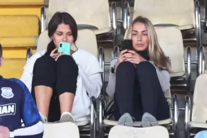 (ΦΩΤΟΡΕΠΟΡΤΑΖ) Ο κόσμος στο Απόλλων - ΑΠΟΕΛ