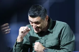 Ο Κέρκεζ...