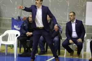 Ο Κεραυνός νίκησε το ΑΠΟΕΛ (φώτος)