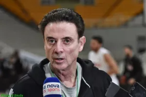 Πιτίνο: «Εκτός ο Παππάς, αυτά είναι τα κλειδιά του ντέρμπι»