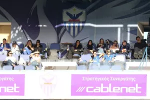 ΑΝΤΙΔΡΑΣΗ και... επιστροφή με ΤΡΙΑΡΑ! (Φώτος)