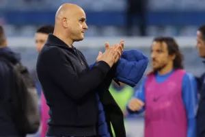 ΑΝΤΙΔΡΑΣΗ και... επιστροφή με ΤΡΙΑΡΑ! (Φώτος)