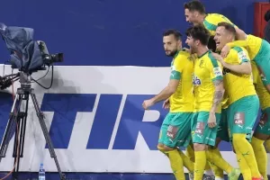 ΜΕΓΑΣ “Τρίσκο” έριξε το κάστρο! (φώτος)