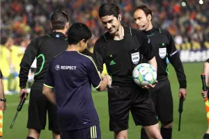 ΣΑΝ ΣΗΜΕΡΑ: Το ΑΠΟΕΛ γονάτισε την Λυών και προκρίθηκε στους "8"! (βίντεο/φώτος)