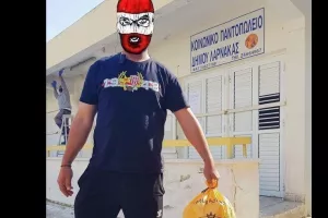 Red Rebels/ Παράδωσαν τρόφιμα στο Κοινωνικό Παντοπωλείο
