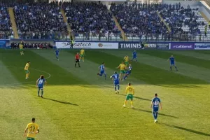 ΑΝΤΙΔΡΑΣΗ και... επιστροφή με ΤΡΙΑΡΑ! (Φώτος)