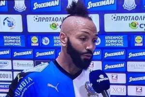 ΕΝΣΟΥΕ: "Κάναμε ένα χαζό πέναλτι/ Σέβομαι το ΑΠΟΕΛ, δεν ξέρω γιατί φώναζαν..."