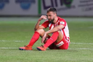 Της χάλασε το πάρτι στο 92΄! (φώτος)