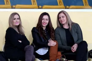 Κυρίες μου... αφιερωμένο και να ζήσετε! (φωτορεπορτάζ)