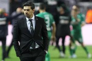 Φερέιρα: «Δεν είμαι με τις κόρες μου και είναι δύσκολο...»