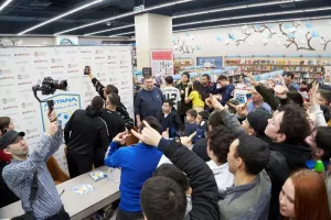 Χαμός... με Πιέρο στο mall (φώτος)