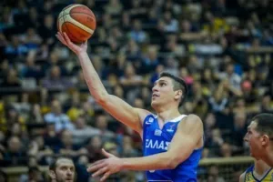 Λαρεντζάκης/ "Η κατάσταση στην Ισπανία είναι χειρότερη, Έλληνες μείνετε σπίτι"