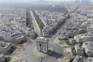 Παρίσι/Εικόνες από drone (βίντεο)