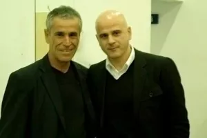 ΠΡΟΒΛΗΜΑΤΙΣΜΕΝΟΣ ο Φοίβος... (Δηλώσεις)