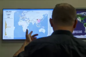 Κορωνοϊός/Ένα στα δέκα κρούσματα εργαζόμενος στον τομέα υγείας