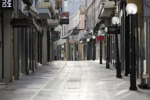 EΛΛΑΔΑ/Απαγόρευση κυκλοφορίας: Άδειοι δρόμοι 