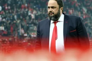 "Ο Μαρινάκης θέλει να αγοράσει και την Τρουά και έχει κάνει πρόταση"