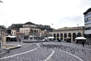 EΛΛΑΔΑ/Απαγόρευση κυκλοφορίας: Άδειοι δρόμοι 