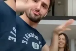 "Έλιωσε" στο Tik-Tok (Βίντεο)