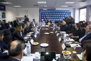 Super League 1: Στο τέλος της εβδομάδας η τηλεδιάσκεψη για το μέλλον του πρωταθλήματος