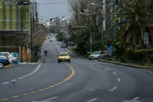 EΛΛΑΔΑ/Απαγόρευση κυκλοφορίας: Άδειοι δρόμοι 