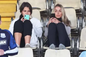 ΦΩΤΟΡΕΠΟΡΤΑΖ/Μέρα της γυναίκας στο γήπεδο!