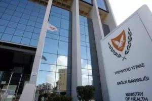 14 μέρες υπό περιορισμό όποιος φθάνει Κύπρο από την Κυριακή