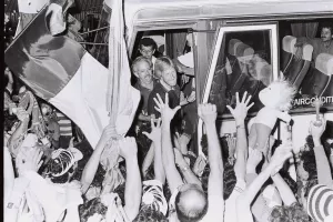 ΑΦΙΕΡΩΜΑ στον Ίαν Μουρς- Ο Θρύλος που έπαιξε για τον Θρύλο (δηλώσεις)