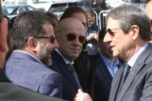 Περιμένει ο ΣΟΦΟ...